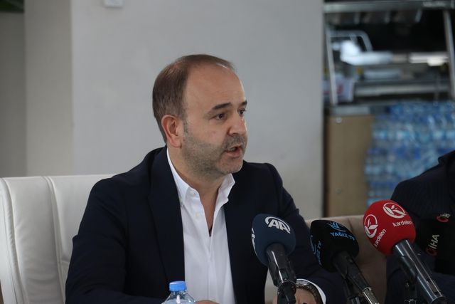 Büyükşehir Belediye Erzurumspor Kulüp Başkanı Ömer Düzgün'den 'küme düşme' açıklaması Açıklaması Büyükşehir Belediye Erzurumspor Kulüp Başkanı Ömer Düzgün'den 'küme düşme' açıklaması Açıklaması