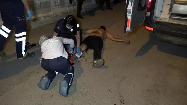 Cam şişeyle bekçiyi yaralayınca bacağından vuruldu Cam şişeyle bekçiyi yaralayınca bacağından vuruldu