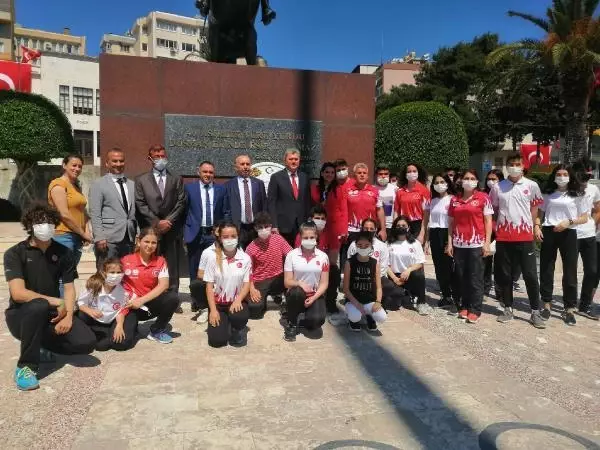 Çukurova'da '19 Mayıs' kutlamaları Çukurova'da '19 Mayıs' kutlamaları