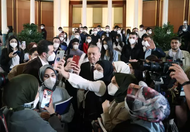 Son dakika haberleri... Cumhurbaşkanı Erdoğan: 'FETÖ'den önemli bir ismi yakaladık, şu anda elimizde' Son dakika haberleri... Cumhurbaşkanı Erdoğan: 'FETÖ'den önemli bir ismi yakaladık, şu anda elimizde'