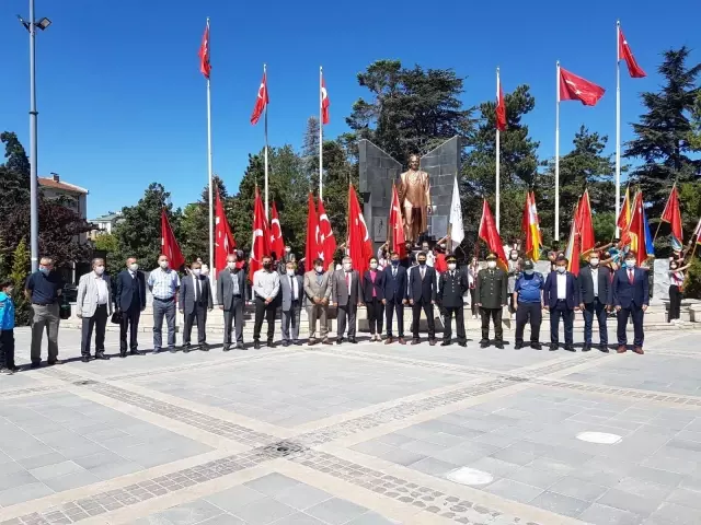 19 Mayıs Atatürk'ü Anma, Gençlik ve Spor Bayramı kutlanıyor