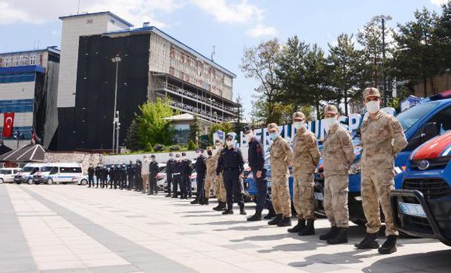 Erzurum'da 19 Mayıs araç konvoyu Erzurum'da 19 Mayıs araç konvoyu