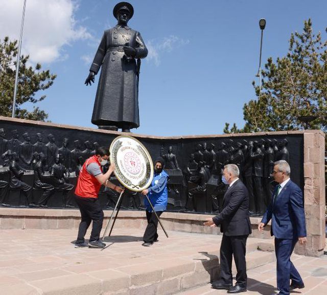 Erzurum'da 19 Mayıs araç konvoyu Erzurum'da 19 Mayıs araç konvoyu