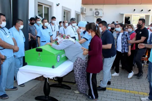 Fethiye'de trafik kazasında yaralanan ambulans şoförü 80 günlük yaşam mücadelesini kaybetti Fethiye'de trafik kazasında yaralanan ambulans şoförü 80 günlük yaşam mücadelesini kaybetti