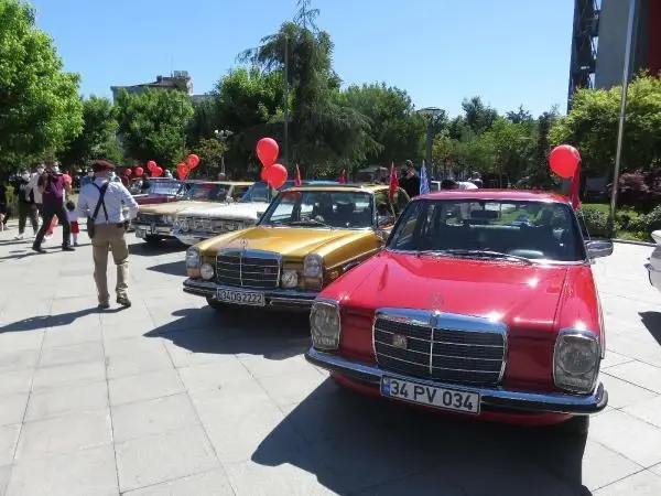 19 Mayıs Atatürk'ü Anma, Gençlik ve Spor Bayramı kutlanıyor