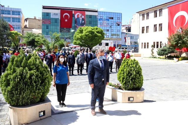 Iğdır'da 19 Mayıs Atatürk'ü Anma Gençlik ve Spor Bayramı kutlandı Iğdır'da 19 Mayıs Atatürk'ü Anma Gençlik ve Spor Bayramı kutlandı