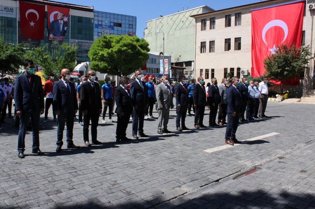 Iğdır'da 19 Mayıs Atatürk'ü Anma Gençlik ve Spor Bayramı kutlandı Iğdır'da 19 Mayıs Atatürk'ü Anma Gençlik ve Spor Bayramı kutlandı