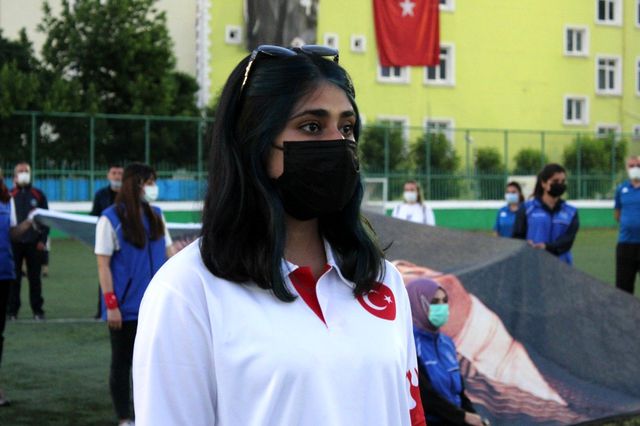 Iğdır'da saatler 19.19'u gösterdiğinde İstiklal Marşı okundu Iğdır'da saatler 19.19'u gösterdiğinde İstiklal Marşı okundu