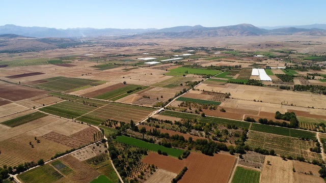 Isparta'da 260 bin tarım arazisi için sulama sezonu başladı Isparta'da 260 bin tarım arazisi için sulama sezonu başladı