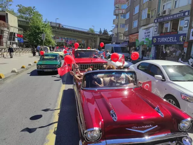 İstanbul'da 19 Mayıs Atatürk'ü Anma, Gençlik ve Spor Bayramı etkinliklerle kutlandı