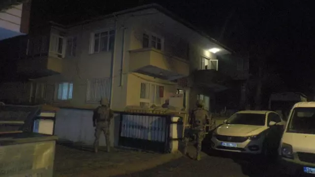 Son dakika haberleri! İstanbul'da terör örgütü TKP/ML'ye yönelik eş zamanlı operasyon Son dakika haberleri! İstanbul'da terör örgütü TKP/ML'ye yönelik eş zamanlı operasyon