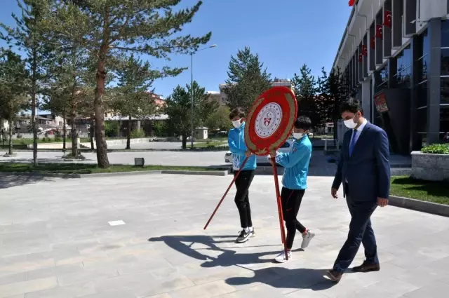 19 Mayıs Atatürk'ü Anma, Gençlik ve Spor Bayramı kutlanıyor