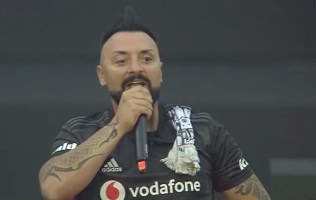 Kartal çifte kupayla gövde gösterisi yapıyor! Beşiktaş'ın şampiyonluk kutlamaları başladı Kartal çifte kupayla gövde gösterisi yapıyor! Beşiktaş'ın şampiyonluk kutlamaları başladı