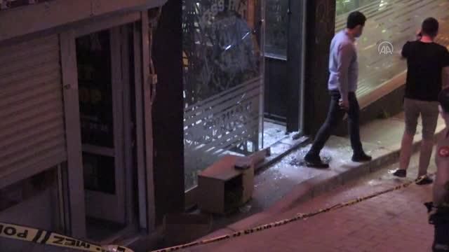 Konak'ta silahlı kavgada 4 kişi yaralandı
