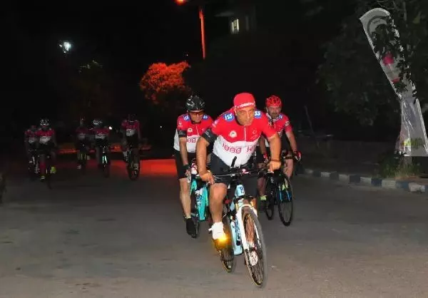 Manisa'dan Samsun'a bin kilometre pedal çevirecekler Manisa'dan Samsun'a bin kilometre pedal çevirecekler