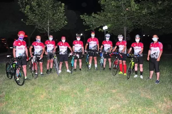 Manisa'dan Samsun'a bin kilometre pedal çevirecekler Manisa'dan Samsun'a bin kilometre pedal çevirecekler