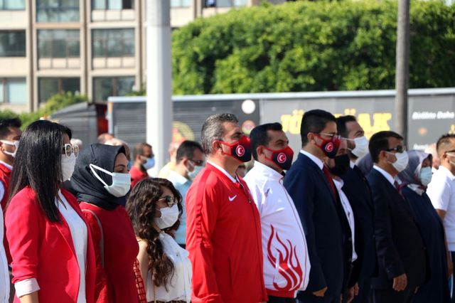Iğdır'da 19 Mayıs Atatürk'ü Anma Gençlik ve Spor Bayramı kutlandı Iğdır'da 19 Mayıs Atatürk'ü Anma Gençlik ve Spor Bayramı kutlandı