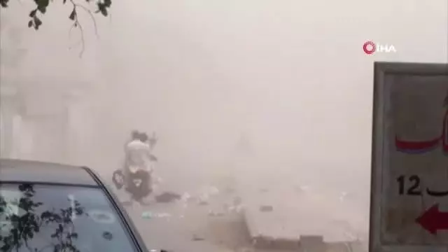 Pakistan'da kum fırtınasının etkileri devam ediyor