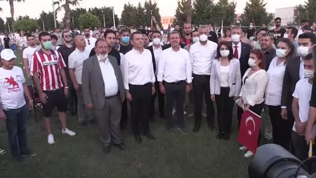 Adana, Mersin, Hatay ve Osmaniye'de saat 19.19'da İstiklal Marşı okundu Adana, Mersin, Hatay ve Osmaniye'de saat 19.19'da İstiklal Marşı okundu