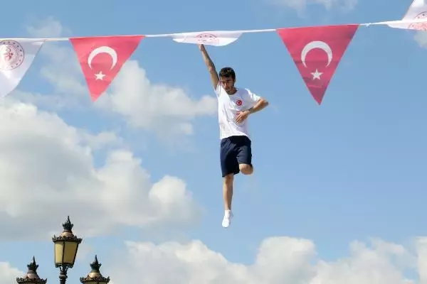 19 Mayıs Atatürk'ü Anma, Gençlik ve Spor Bayramı kutlanıyor