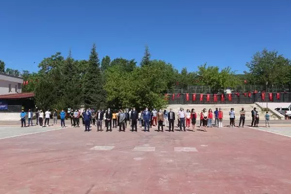 19 Mayıs Atatürk'ü Anma, Gençlik ve Spor Bayramı kutlanıyor