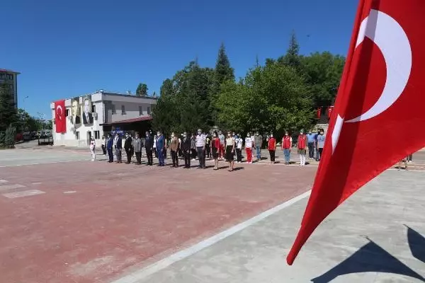 19 Mayıs Atatürk'ü Anma, Gençlik ve Spor Bayramı kutlanıyor