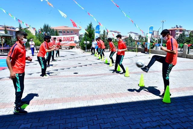 Yeşilyurt'ta 19 Mayıs özel bir programla kutladı