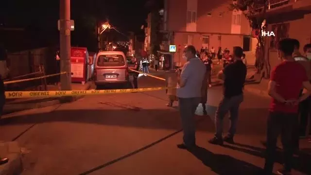 Yüksek sesle müzik dinleme kavgası: Tabanca ile başından vurulan şahıs hayatını kaybetti Yüksek sesle müzik dinleme kavgası: Tabanca ile başından vurulan şahıs hayatını kaybetti