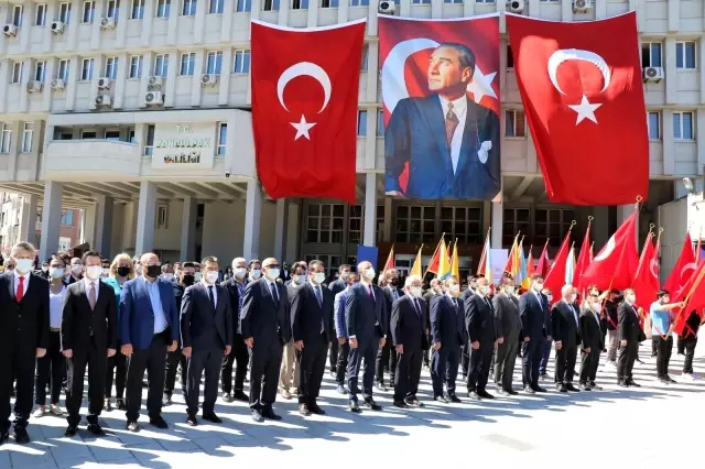 Zonguldak'ta 19 Mayıs coşkusu Zonguldak'ta 19 Mayıs coşkusu