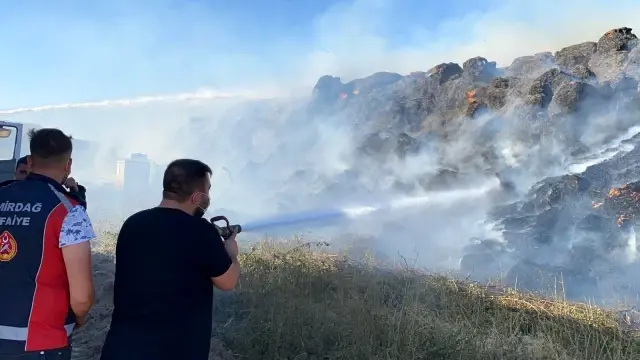 Son dakika gündem: Afyonkarahisar'daki yangına 20 itfaiye aracı müdahale ediyor Son dakika gündem: Afyonkarahisar'daki yangına 20 itfaiye aracı müdahale ediyor