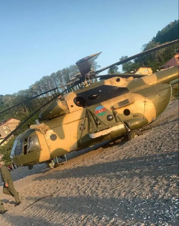 Son dakika haberi: Azerbaycan askeri helikopterinin Giresun'da sahile zorunlu inişi kamerada Son dakika haberi: Azerbaycan askeri helikopterinin Giresun'da sahile zorunlu inişi kamerada