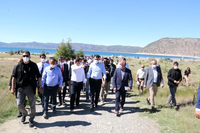 bakan kurum dan salda golu talimati 14 14145216 o