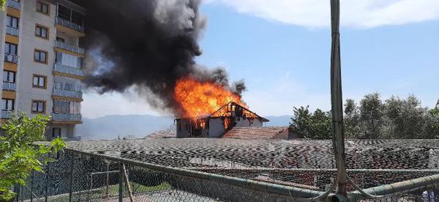 izmit te 2 katli ev alev alev yandi 14144880 o