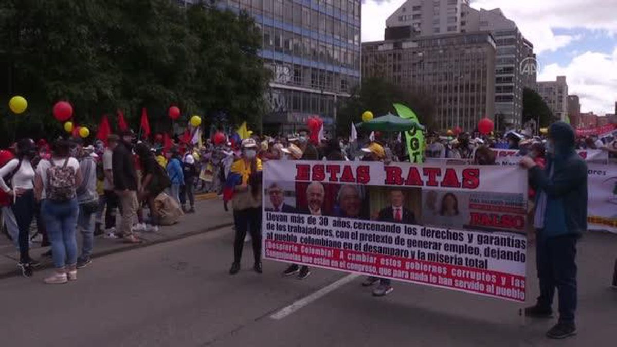 Son dakika haberi: Kolombiya'da hükümete yönelik protestolar devam ediyor