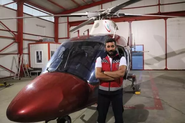 Son dakika! AFYONKARAHİSAR ÜZERİNE SICAK SU DÖKÜLEN BERİL BEBEK AMBULANS HELİKOPTERLE ESKİŞEHİR'E SEVK EDİLDİ Son dakika! AFYONKARAHİSAR ÜZERİNE SICAK SU DÖKÜLEN BERİL BEBEK AMBULANS HELİKOPTERLE ESKİŞEHİR'E SEVK EDİLDİ