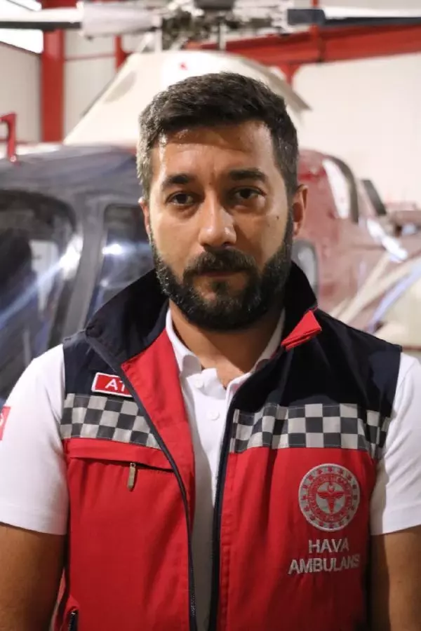 Son dakika! AFYONKARAHİSAR ÜZERİNE SICAK SU DÖKÜLEN BERİL BEBEK AMBULANS HELİKOPTERLE ESKİŞEHİR'E SEVK EDİLDİ Son dakika! AFYONKARAHİSAR ÜZERİNE SICAK SU DÖKÜLEN BERİL BEBEK AMBULANS HELİKOPTERLE ESKİŞEHİR'E SEVK EDİLDİ