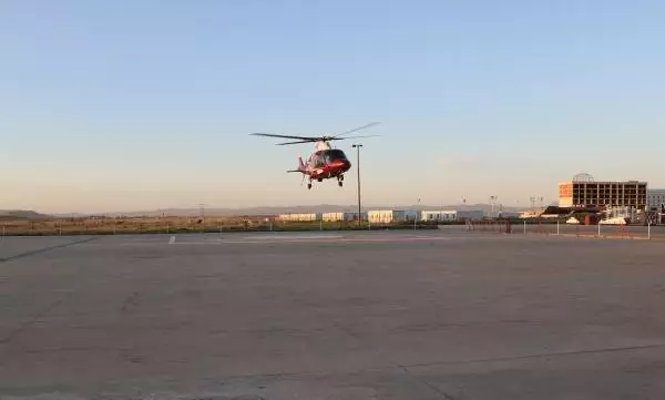 Son dakika! AFYONKARAHİSAR ÜZERİNE SICAK SU DÖKÜLEN BERİL BEBEK AMBULANS HELİKOPTERLE ESKİŞEHİR'E SEVK EDİLDİ Son dakika! AFYONKARAHİSAR ÜZERİNE SICAK SU DÖKÜLEN BERİL BEBEK AMBULANS HELİKOPTERLE ESKİŞEHİR'E SEVK EDİLDİ