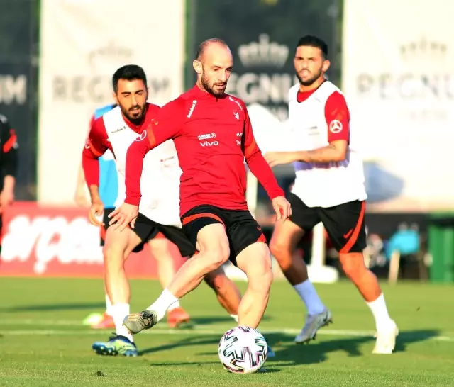 A Milli Futbol Takımı çalışmalarına devam ediyor A Milli Futbol Takımı çalışmalarına devam ediyor