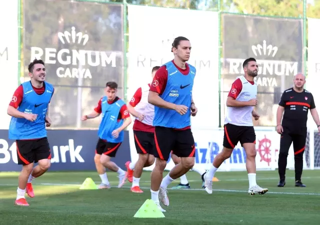 A Milli Futbol Takımı çalışmalarına devam ediyor A Milli Futbol Takımı çalışmalarına devam ediyor