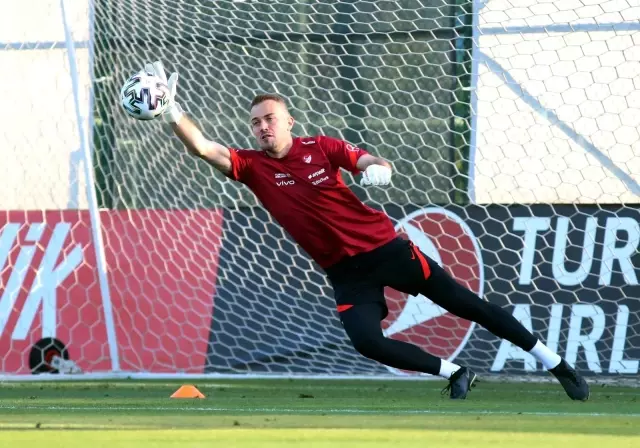 A Milli Futbol Takımı çalışmalarına devam ediyor A Milli Futbol Takımı çalışmalarına devam ediyor