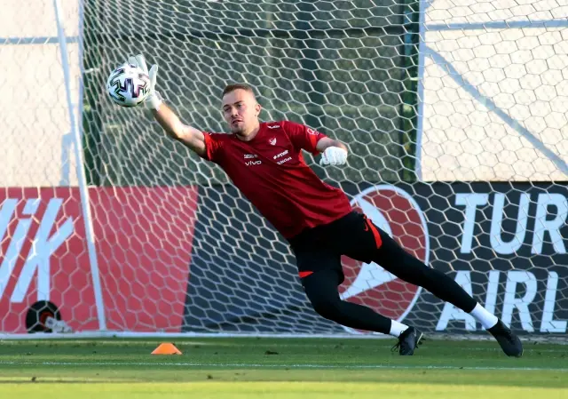 A Milli Futbol Takımı, EURO 2020 hazırlıklarını sürdürdü A Milli Futbol Takımı, EURO 2020 hazırlıklarını sürdürdü