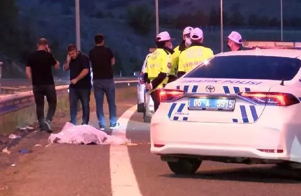 ANKARA'DA, DEVRİLEN MOTOSİKLETTEKİ 2 KİŞİ ÖLDÜ ANKARA'DA, DEVRİLEN MOTOSİKLETTEKİ 2 KİŞİ ÖLDÜ