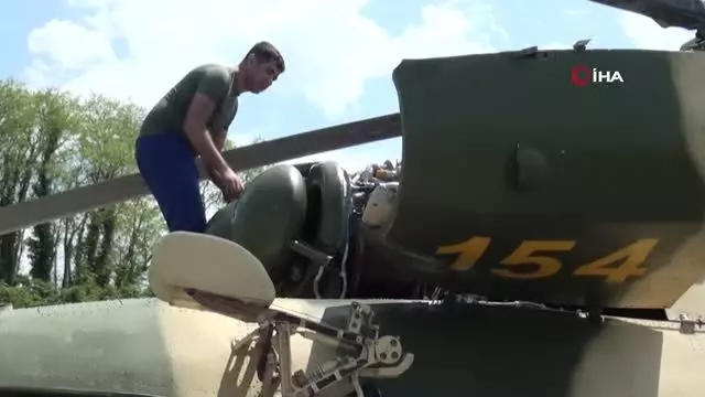 Arızası giderilen askeri helikopter havalandıktan kısa süre sonra tekrar zorunlu iniş yaptı Arızası giderilen askeri helikopter havalandıktan kısa süre sonra tekrar zorunlu iniş yaptı