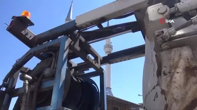 ASKİ'den kapsamlı ızgara ve alt geçit temizliği