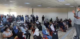 Bağcılar: Bağlar Belediyesi, semt pazarında yer alacak kişileri noter huzurunda belirledi Bağcılar: Bağlar Belediyesi, semt pazarında yer alacak kişileri noter huzurunda belirledi