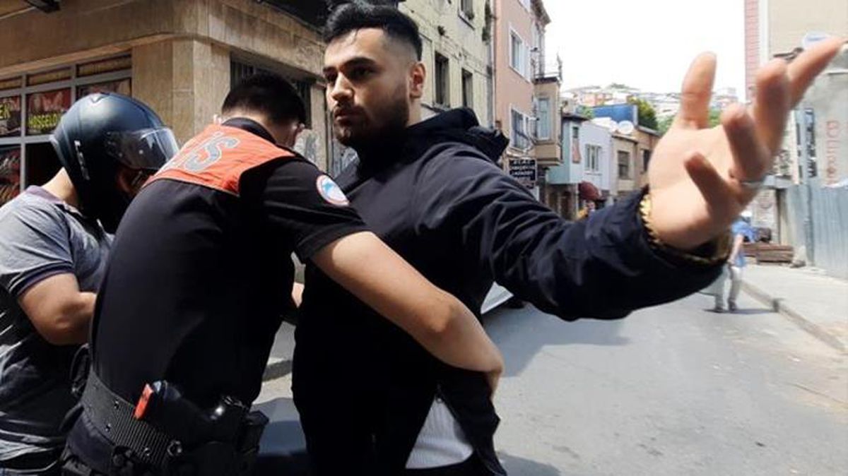 Beyoğlu'nda giriş-çıkışlar kapatıldı, araçlar didik didik arandı