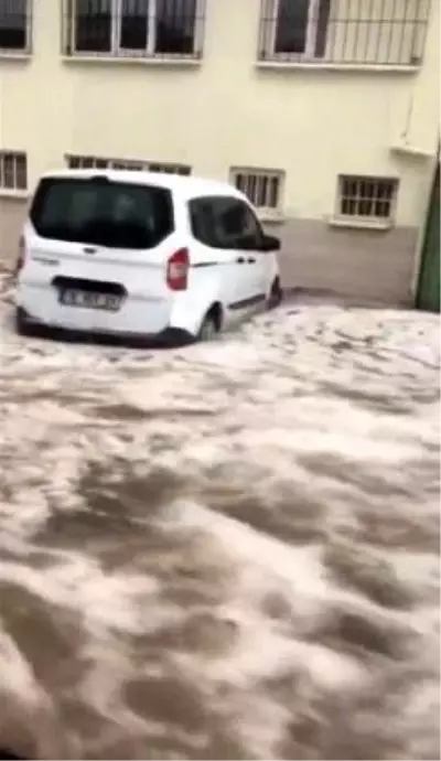 Bursa'daki sel felaketinden 200 mevsimlik işçi canını son anda kurtardı