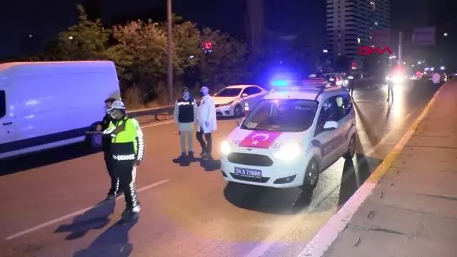 Denetimden kaçan sürücü, otomobiliyle bekçilere çarptı: 1'i ağır 2 bekçi yaralı Denetimden kaçan sürücü, otomobiliyle bekçilere çarptı: 1'i ağır 2 bekçi yaralı
