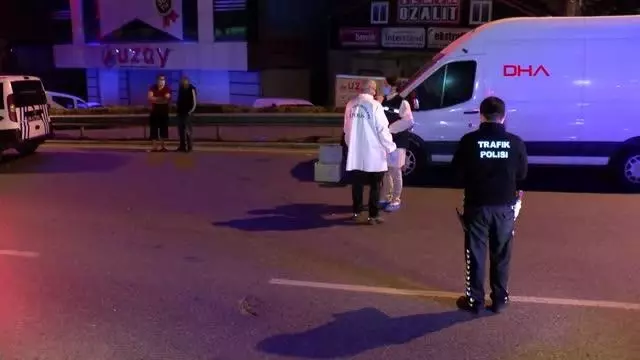 Denetimden kaçan sürücü, otomobiliyle bekçilere çarptı: 1'i ağır 2 bekçi yaralı Denetimden kaçan sürücü, otomobiliyle bekçilere çarptı: 1'i ağır 2 bekçi yaralı