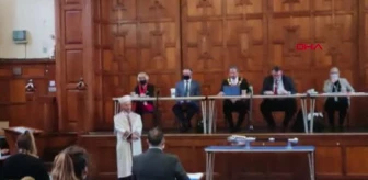 DHA DIŞ -İngiltere'de ikinci kez belediye başkanı seçilen Özaydın'ın mazbata töreninde Kuran-ı Kerim okundu